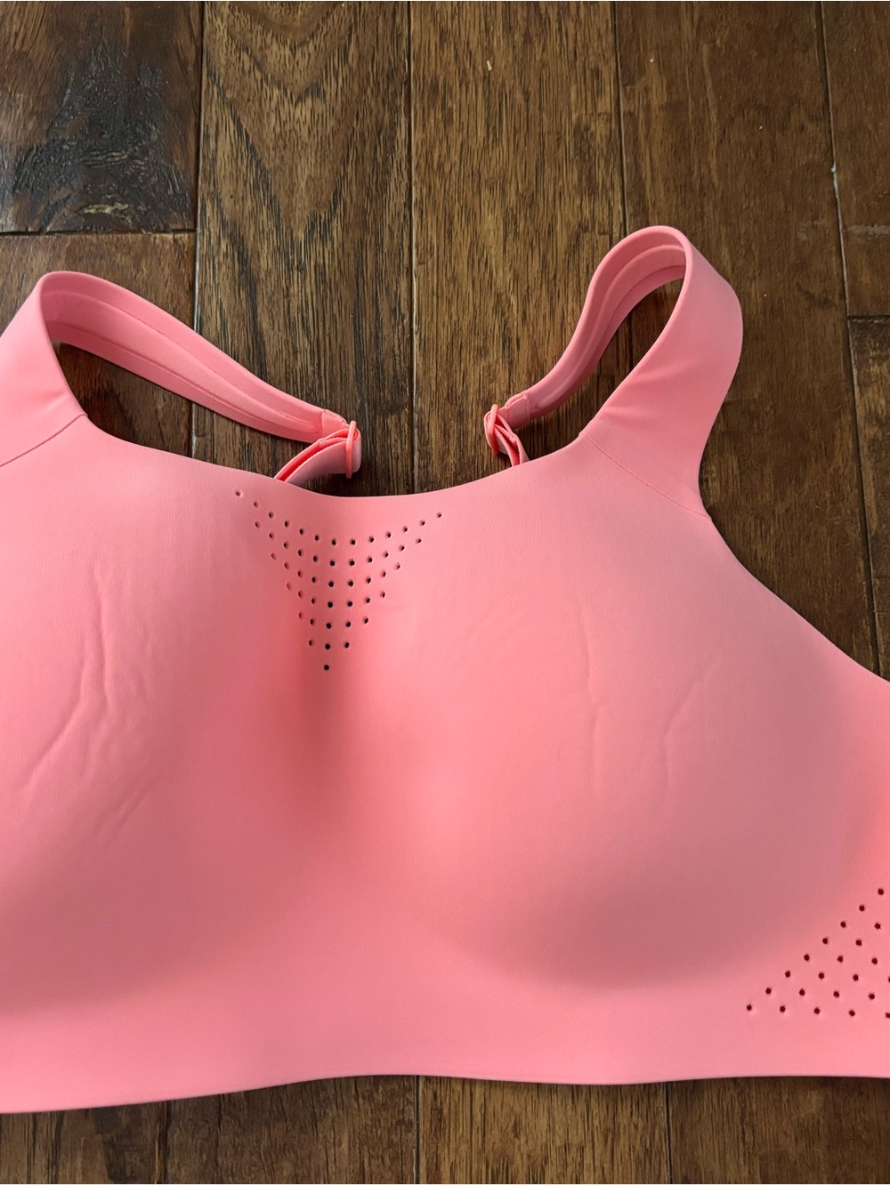Victoria’s Secret 38D Sports Bra No Underwire Featherweight Max Exercise Pink